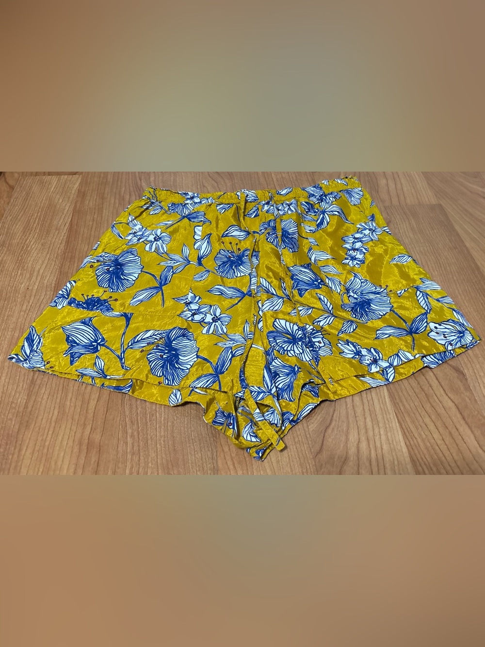 Roller Rabbit Adelaide Laina Pull On Shorts-Yellow Small